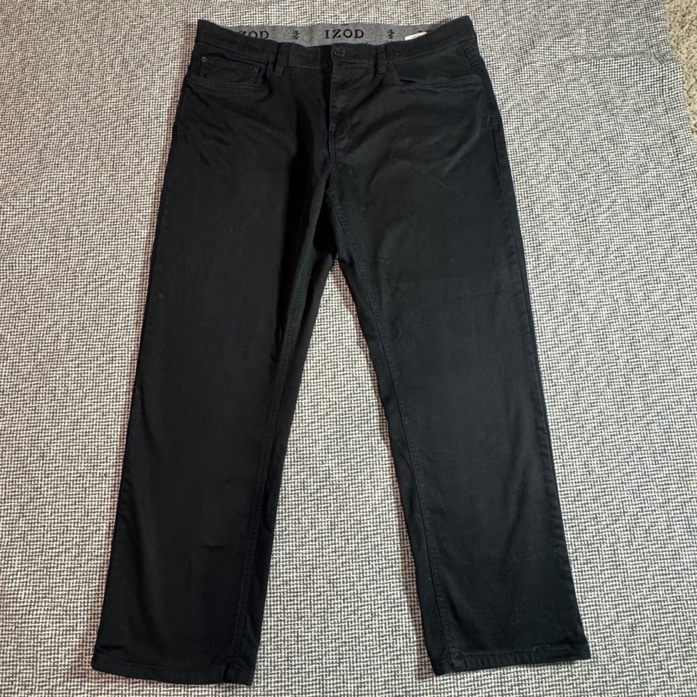 IZOD Mens Regular Fit Black Jeans Straight Leg Stretch Pants 38x30 1482703